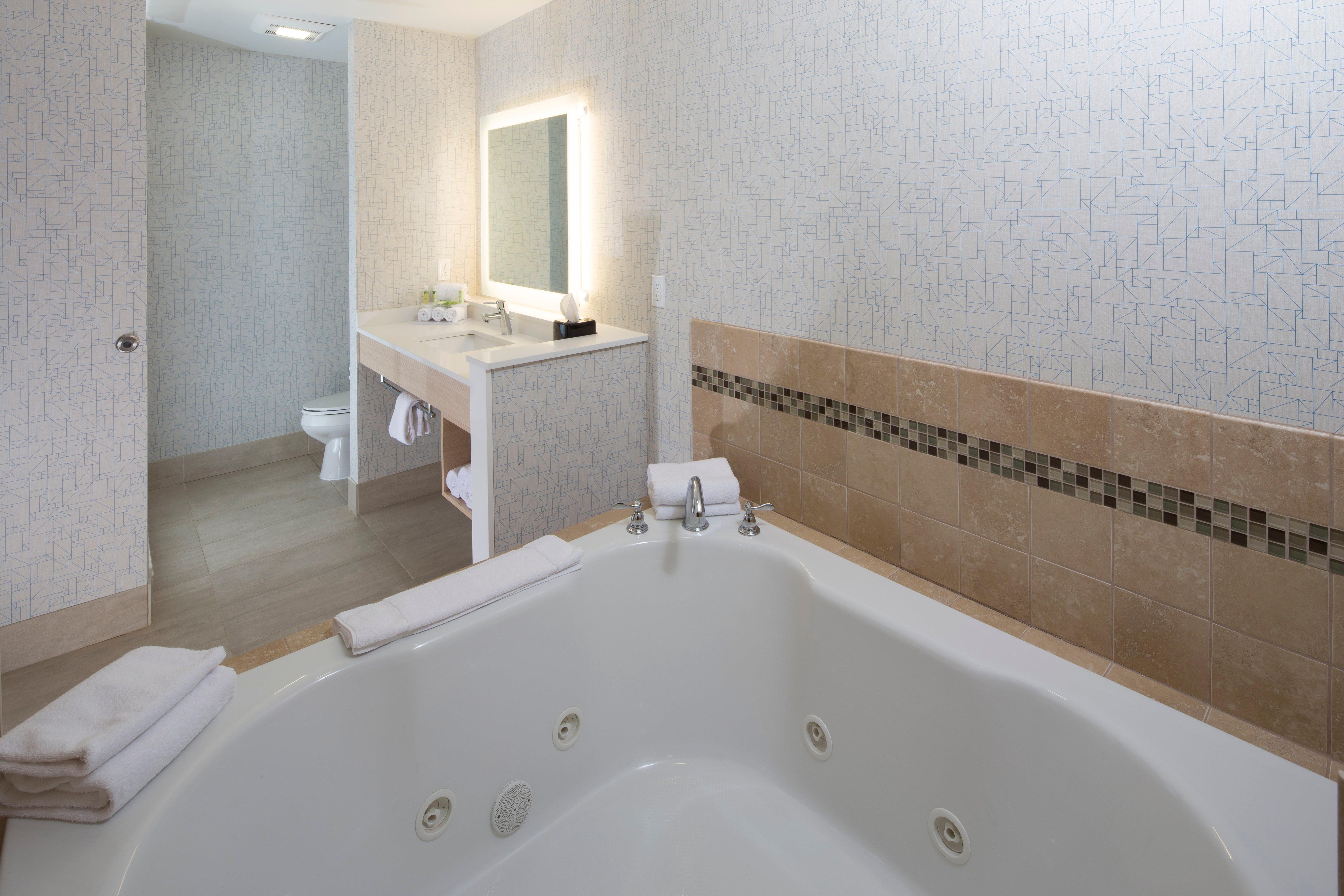 Holiday Inn Express & Suites Monroe By Ihg Dış mekan fotoğraf